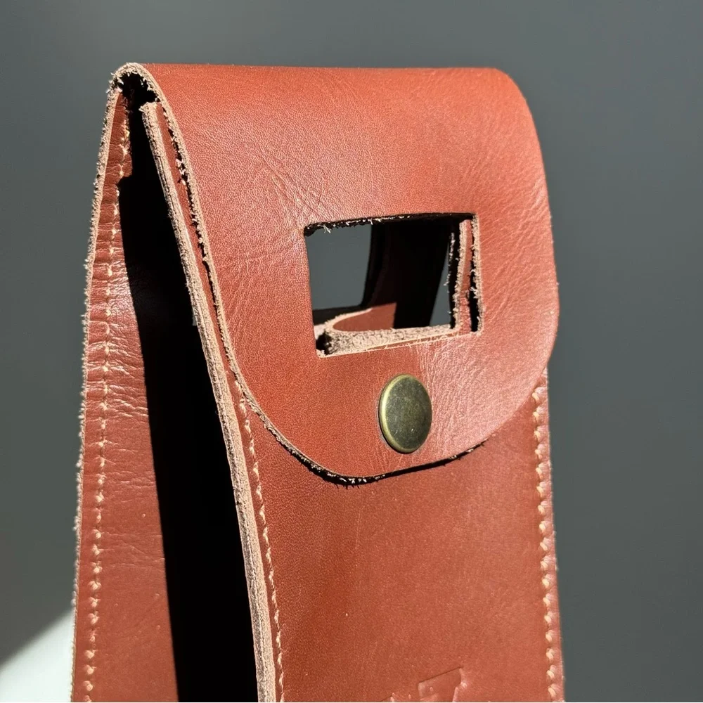 Old Angler Genuine Leather Wine Bottle Carrier VINO Tote Made in Italy